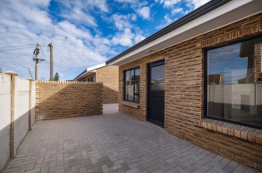 1 Bedroom Property for Sale in C Place Eastern Cape
